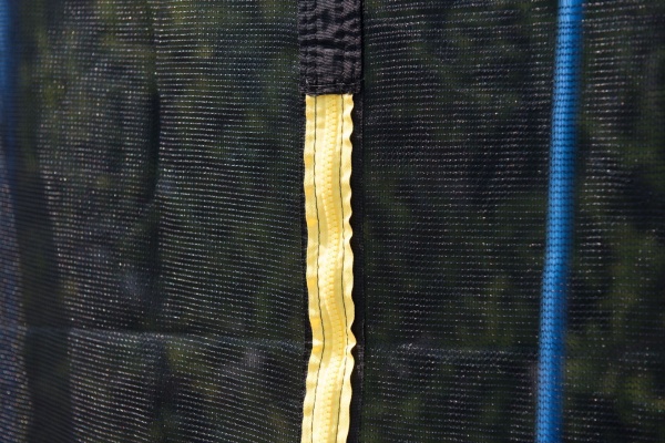 Батут "Winner Classic" (8 футов, верхняя + нижняя защитные сетки и лестница в комплекте)